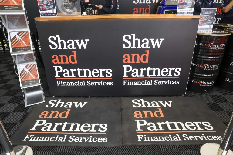 SHAW LOWRES146