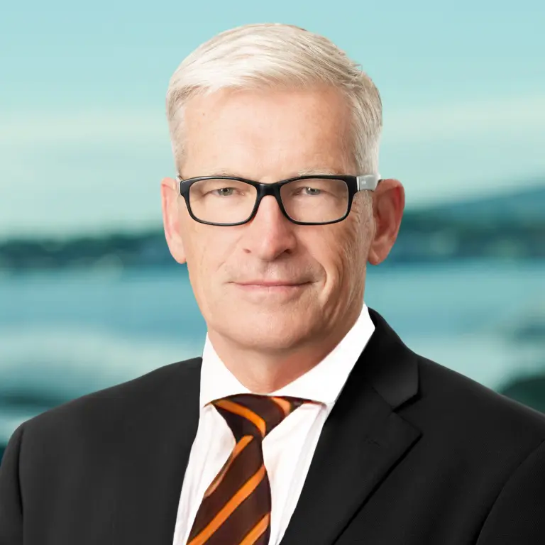 AndrewK JMI IH 77904 v2 portrait